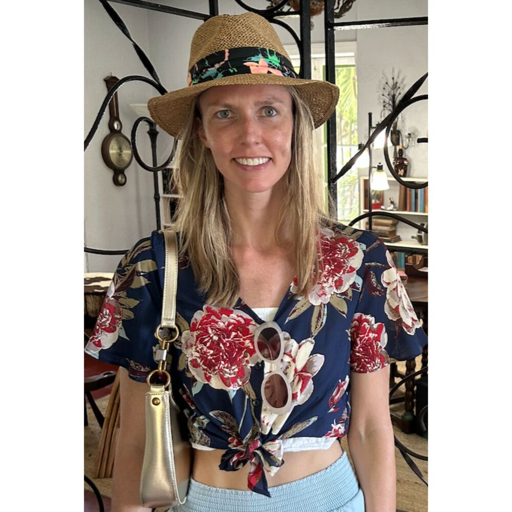 One Clothing Floral Navy Cropped Tie Button Up Short Sleeve Top Women's Sz XS
